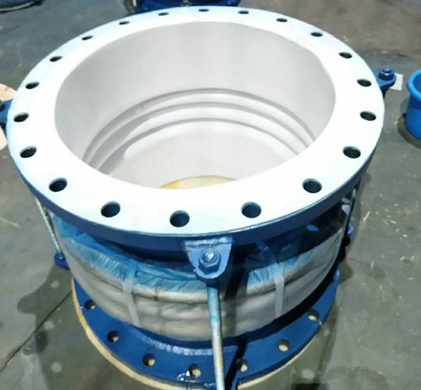 Tetrafluoride Expansion Joint with Steel Lining